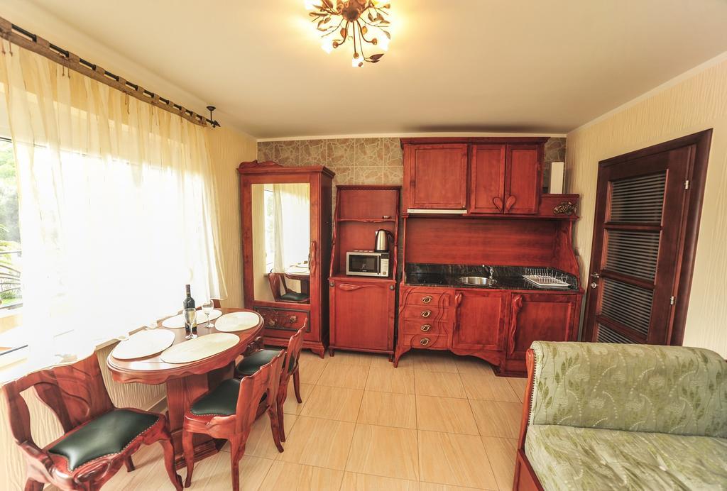 Villa Dolphin Apartments Petrovac na moru Exterior foto
