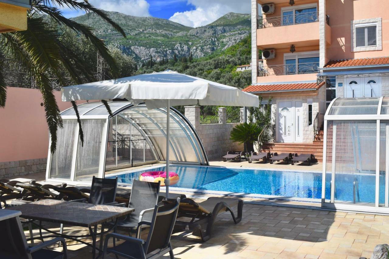 Villa Dolphin Apartments Petrovac na moru Exterior foto