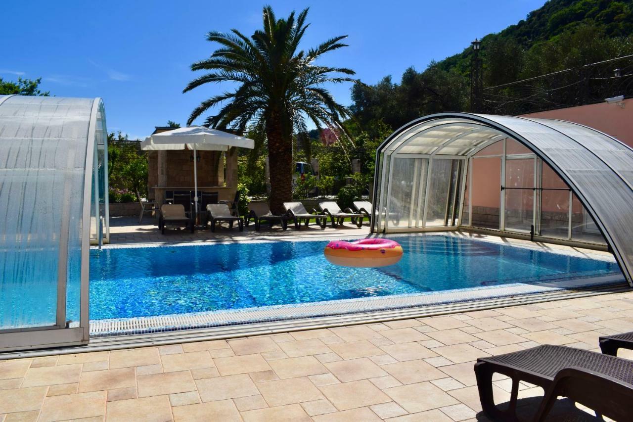 Villa Dolphin Apartments Petrovac na moru Exterior foto